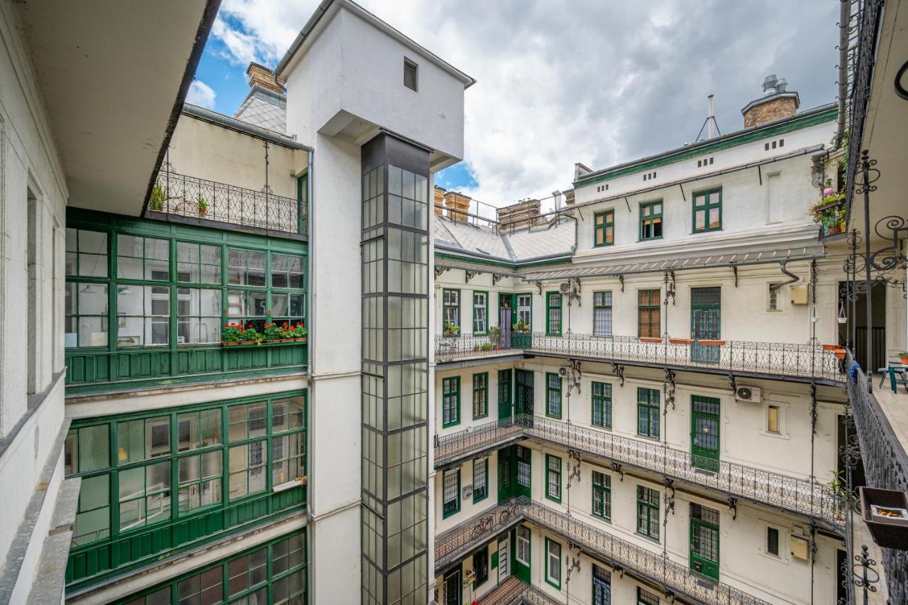 Design Apartment W Ac On Ring Road By Newave Apartments Budapest Esterno foto